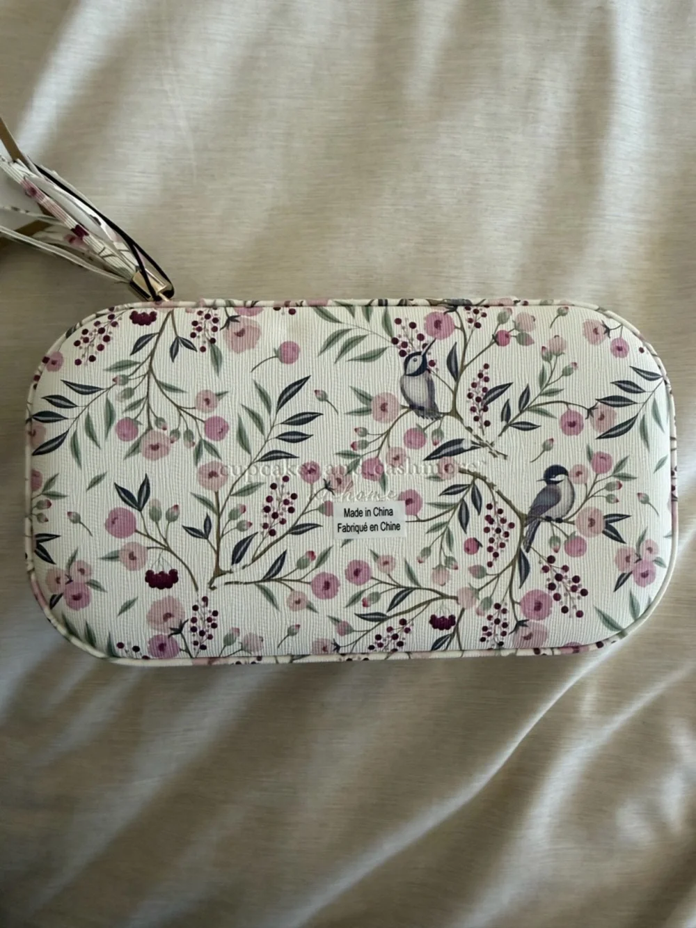 NEW cupcakes & cashmere Floral Jewelry Case